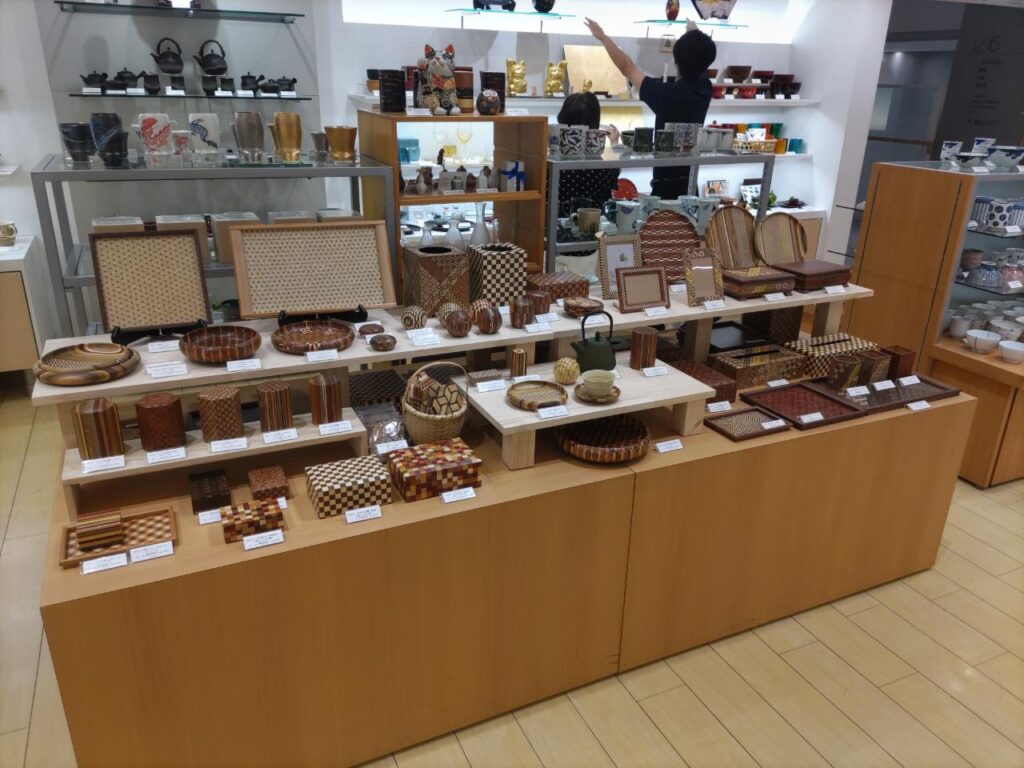 松屋銀座で販売します | 箱根寄木細工 - 本間木工所／本間寄木美術館